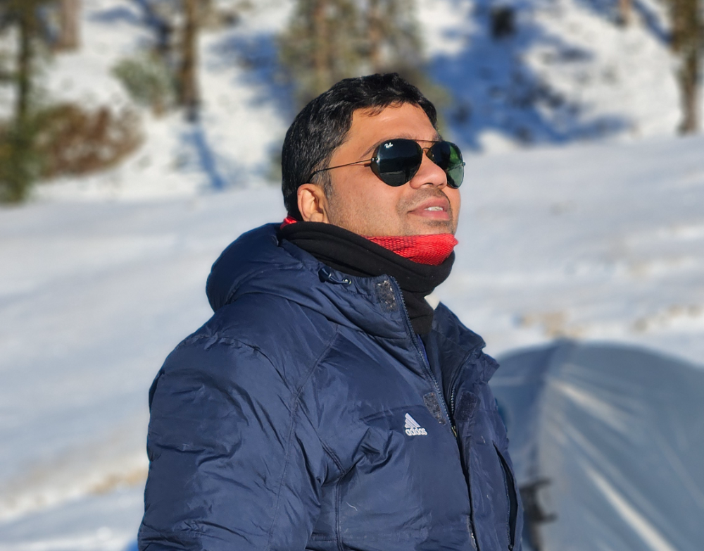 Girish in the snow at Brahmatal